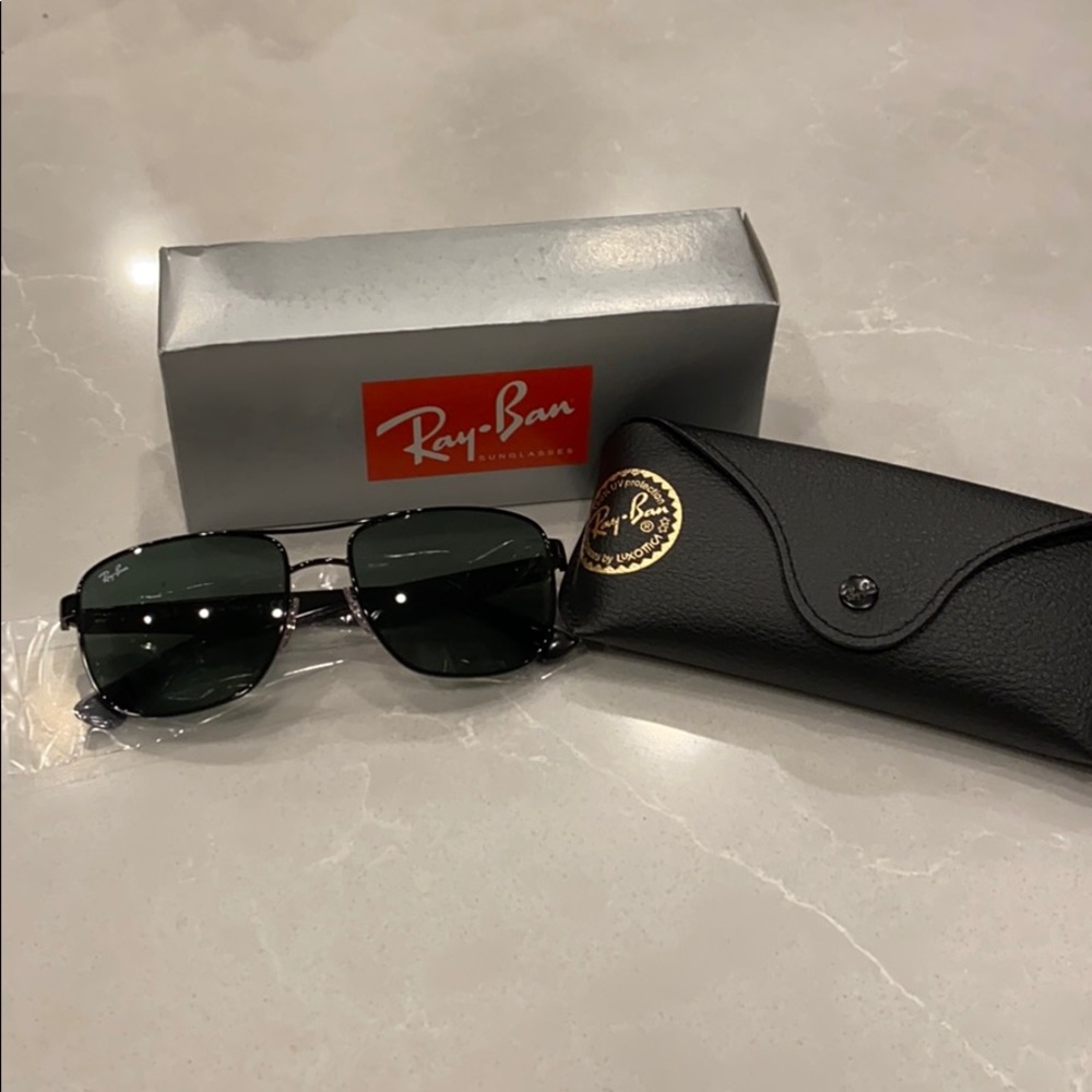 Ray Ban Sunglasses RB3533- brand new